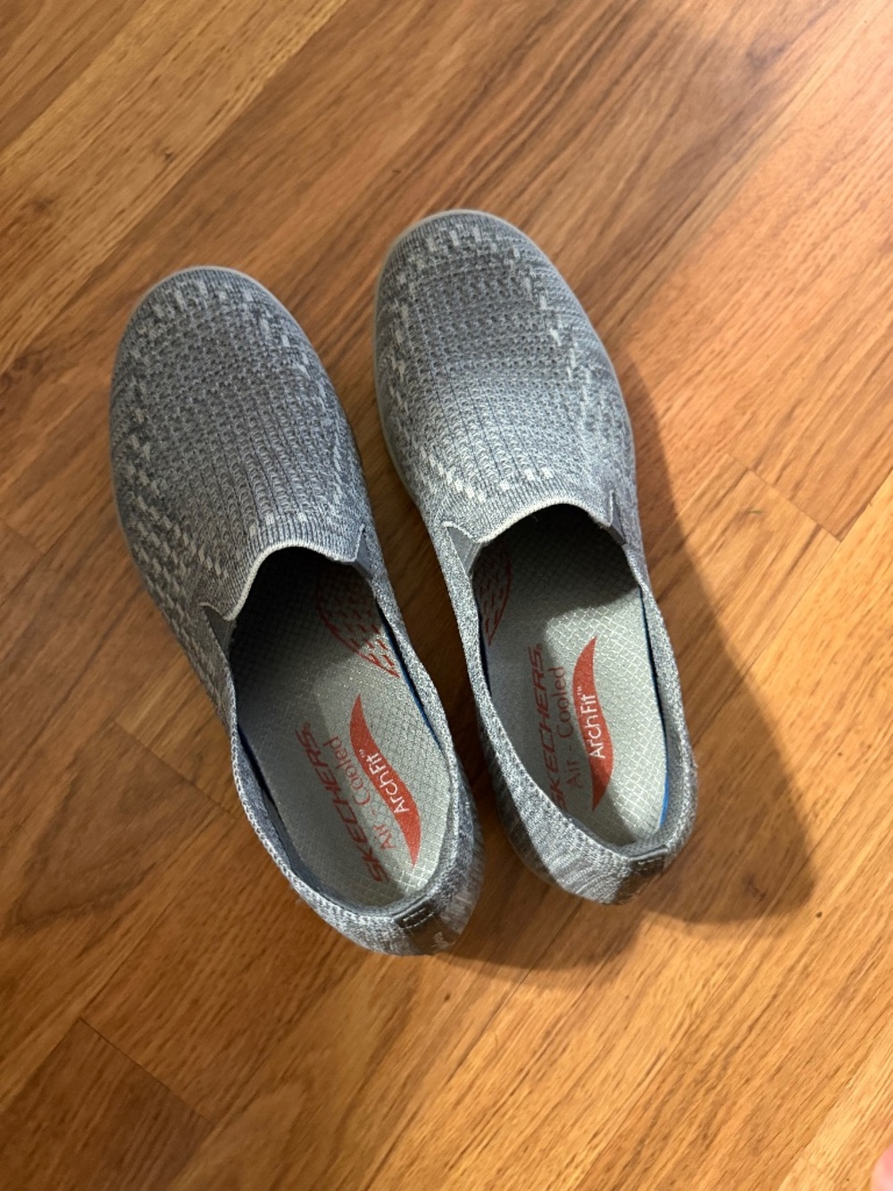 Skechers Air Cooled Arch Fit Size 8.5